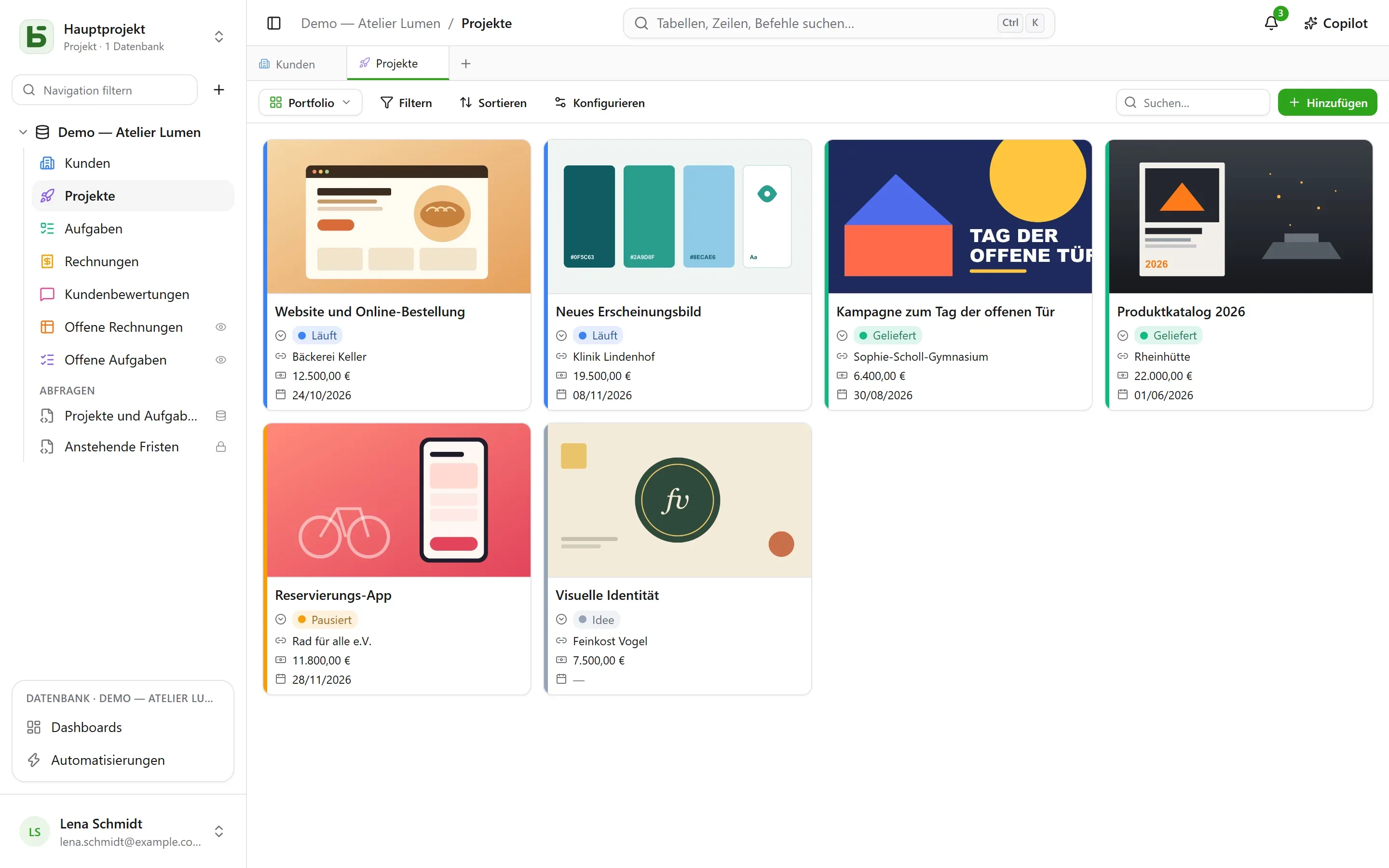 basedb – galerie: Karten mit ihrem Bild, eine Farbe pro Status: die Galerie, eine von acht Möglichkeiten, eine Tabelle zu lesen.