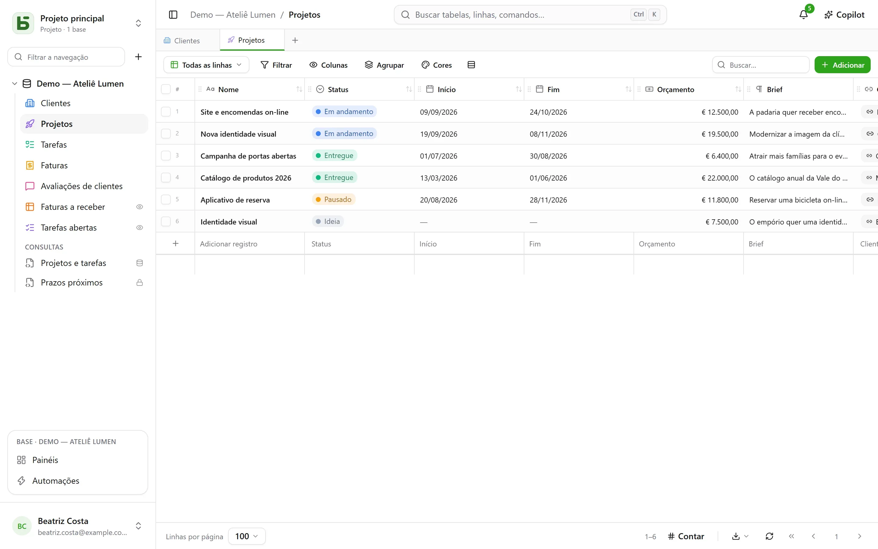 basedb — grade: Uma grade que escreve em uma tabela de verdade — e campos calculados: uma duração por fórmula, a cidade do cliente por pesquisa, o número de tarefas por contagem.