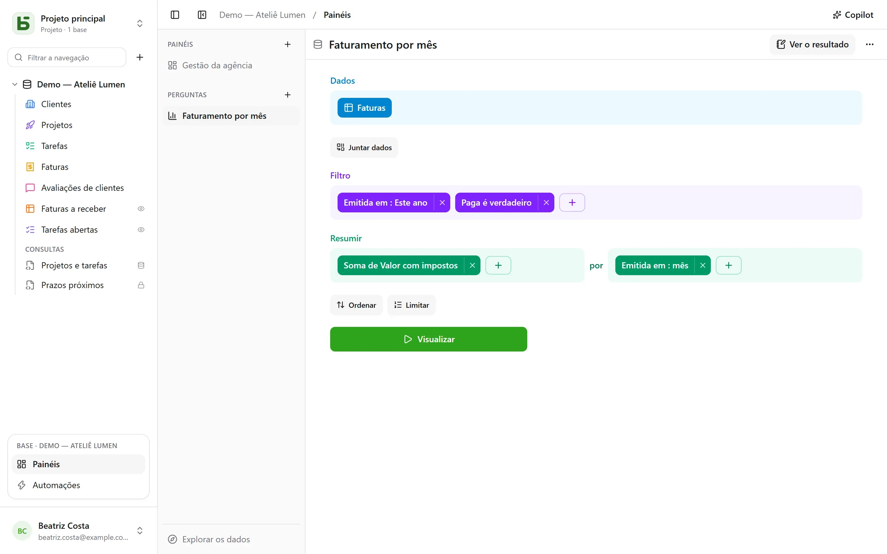 O editor de uma pergunta: os dados, os filtros, o resumo por mês
